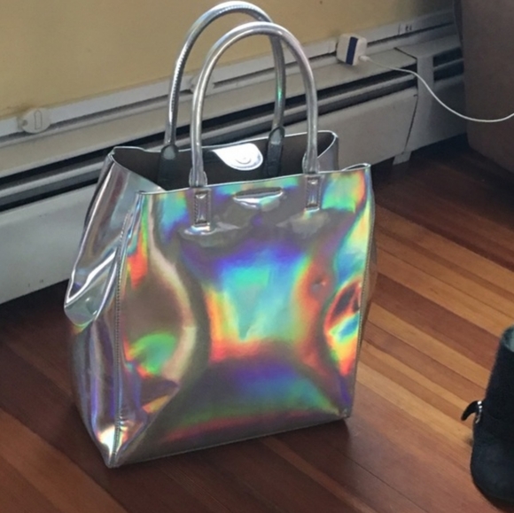 Banana Republic Handbags - BNWOT Banana Republic bag